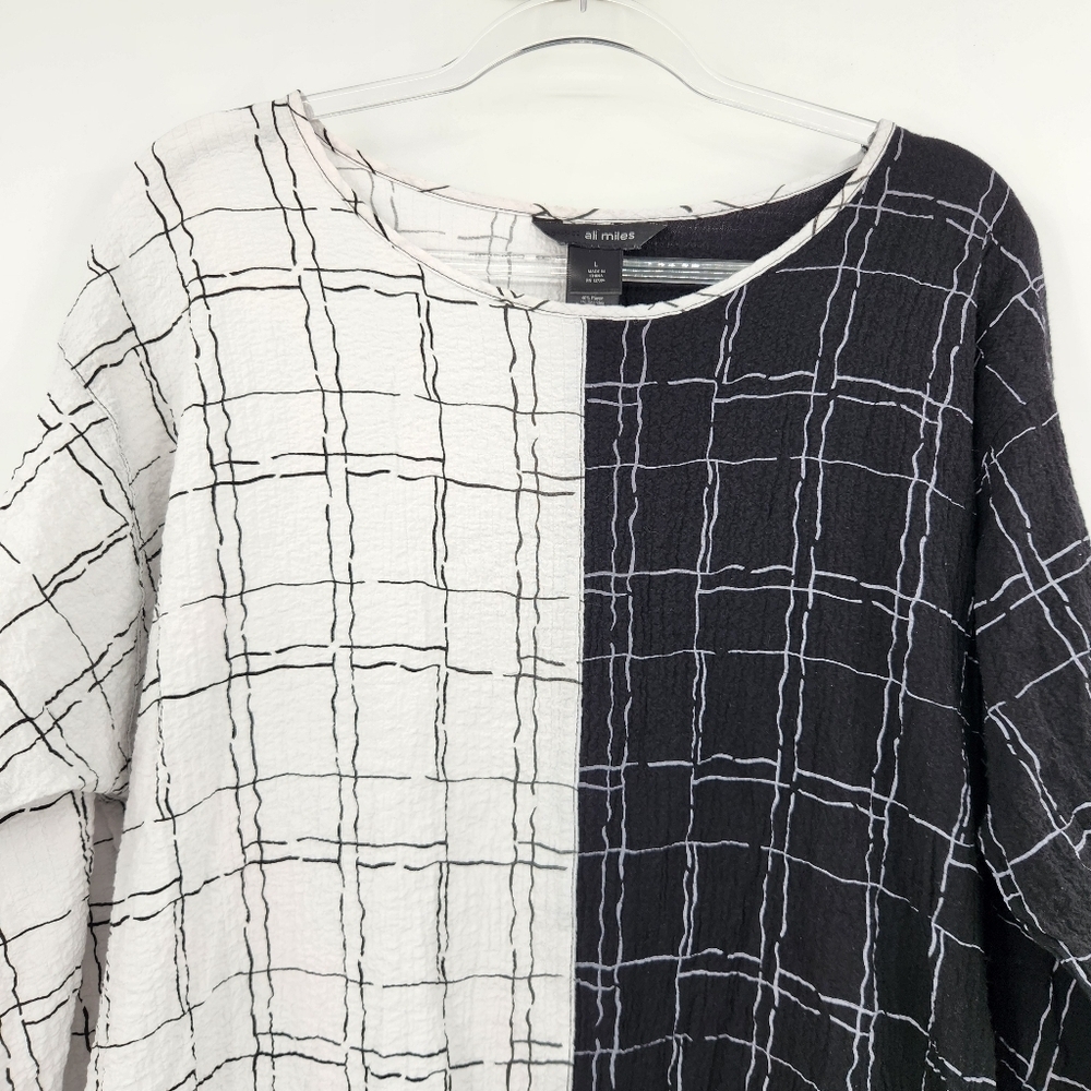 Ali Miles 3/4 Tunic Top Womens Size Large Printed Black White Ruched Sleeve - Picture 2 of 9